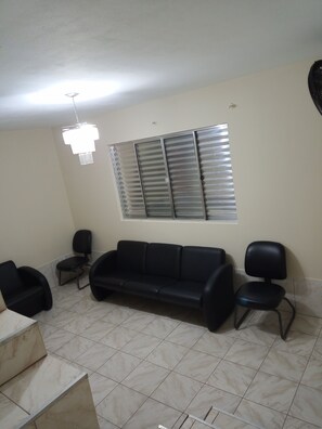 Unclassified image, 5 of 16, button