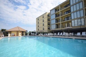 Outdoor pool, a heated pool