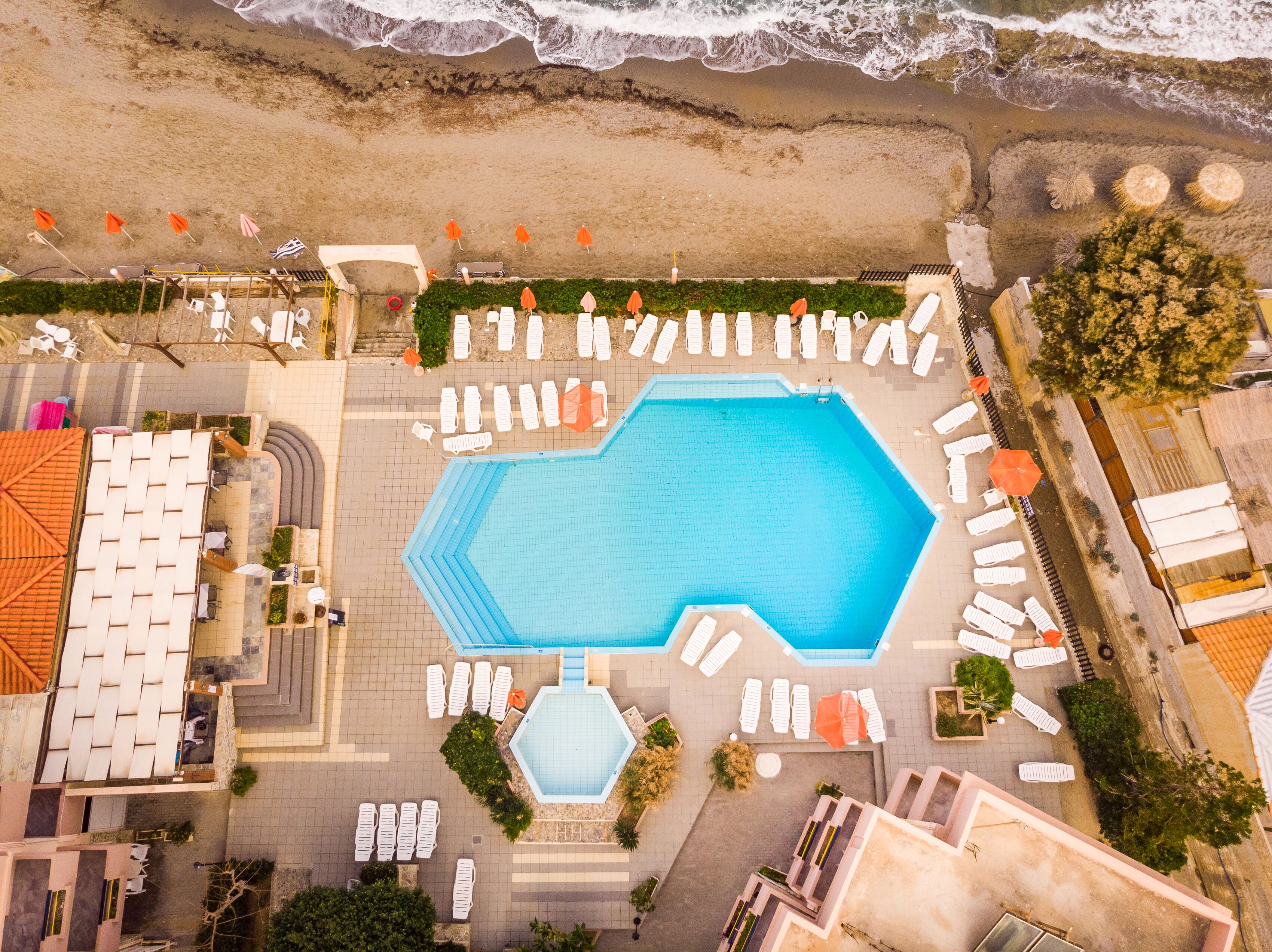 حمّام سباحة خارجي