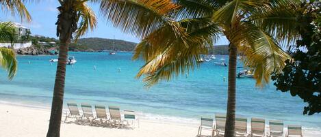 Beach nearby, sun-loungers, beach towels