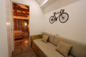 1 bedroom, internet, bed sheets