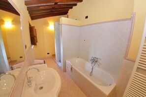 Baignoire, bidet
