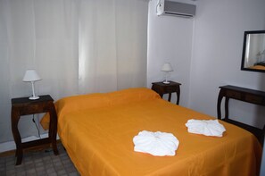 Camera doppia, 1 letto matrimoniale, non fumatori | Wi-Fi gratuito, lenzuola