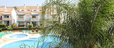 Utomhuspool