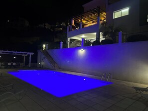 Utomhuspool