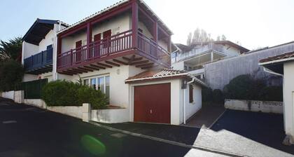 Jolie maison duplex / piscine et plage