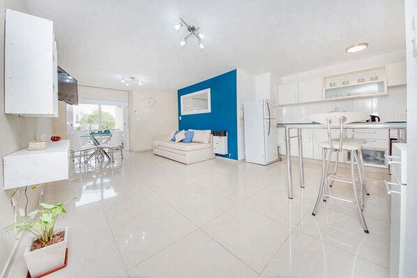 Televisión LED 32 pulgadas con canales de televisión por cable