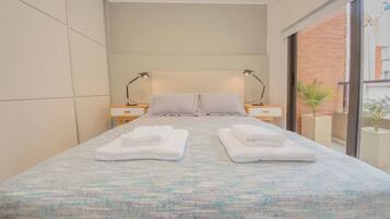 Iron/ironing board, free WiFi, bed sheets