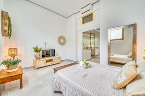 5 chambres, fer et planche à repasser, Wi-Fi gratuit, draps fournis