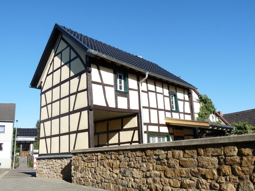 stilvoll und gemütlich Wohnen im Fachwerkhaus direkt am historischen Ziehbrunnen