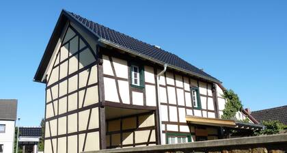 stilvoll und gemütlich Wohnen im Fachwerkhaus direkt am historischen Ziehbrunnen