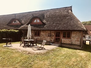 Outdoor dining - Cottage on the Bay of Greifswald between the sun islands of Rügen and Usedom (Ludwigsburg)