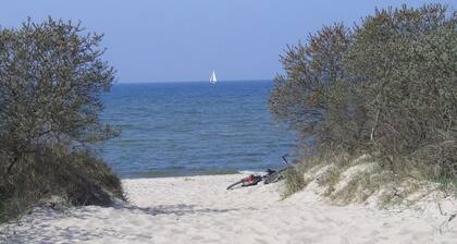 Kaunis asunto Ostseeblick 5 hengelle, mukava, rauhallinen ja lähellä rantaa!