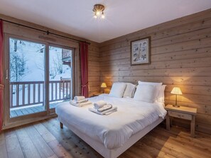 3 bedrooms, free WiFi, bed sheets