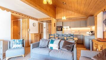 Télévision, cheminée