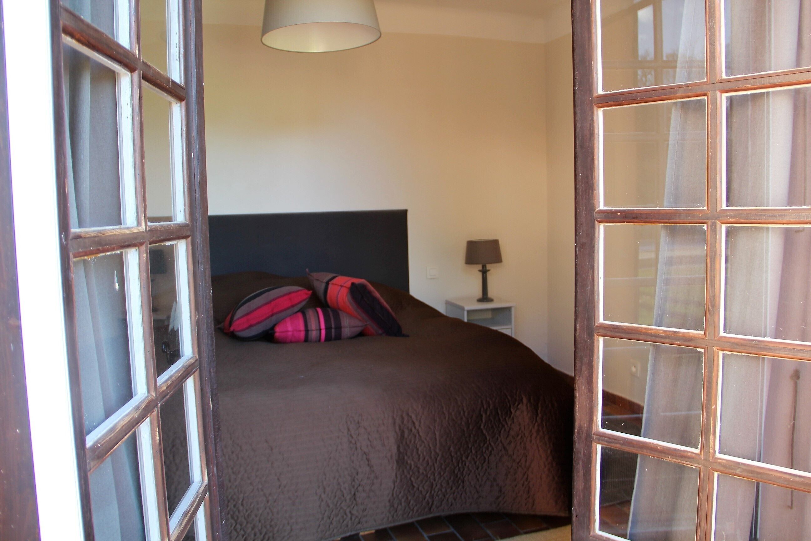 4 chambres, fer et planche à repasser, lit parapluie, Wi-Fi gratuit