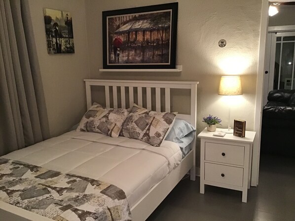 3 habitaciones, escritorio, tabla de planchar con plancha y wifi 