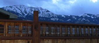 Cozy Home 10 blocks from Yellowstone Park