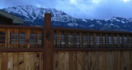 Cozy Home 10 blocks from Yellowstone Park