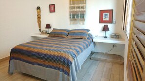 2 bedrooms, in-room safe, iron/ironing board, free WiFi