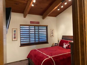 3 bedrooms, free WiFi, bed sheets