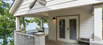 Eagles Nest at CrossTimbers Marina