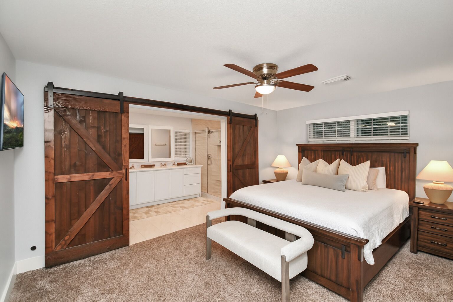 3 bedrooms, desk, iron/ironing board, WiFi