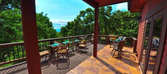 Renovated West Bay Resort-Like Luxury! Ocean Views, Pool/W-Fall, Walk to Beach!