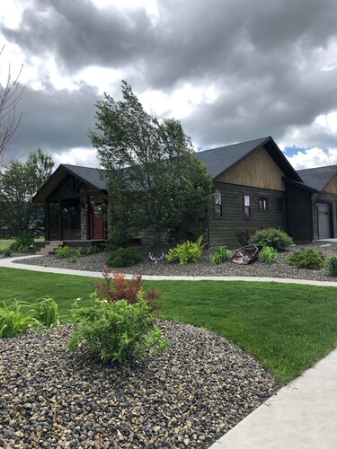 Beautiful house located in town.