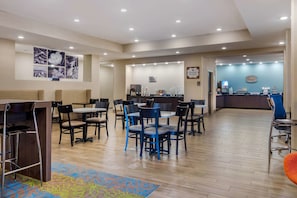 Free daily on-the-go breakfast  - Sleep Inn Newnan Atlanta South (Newnan)