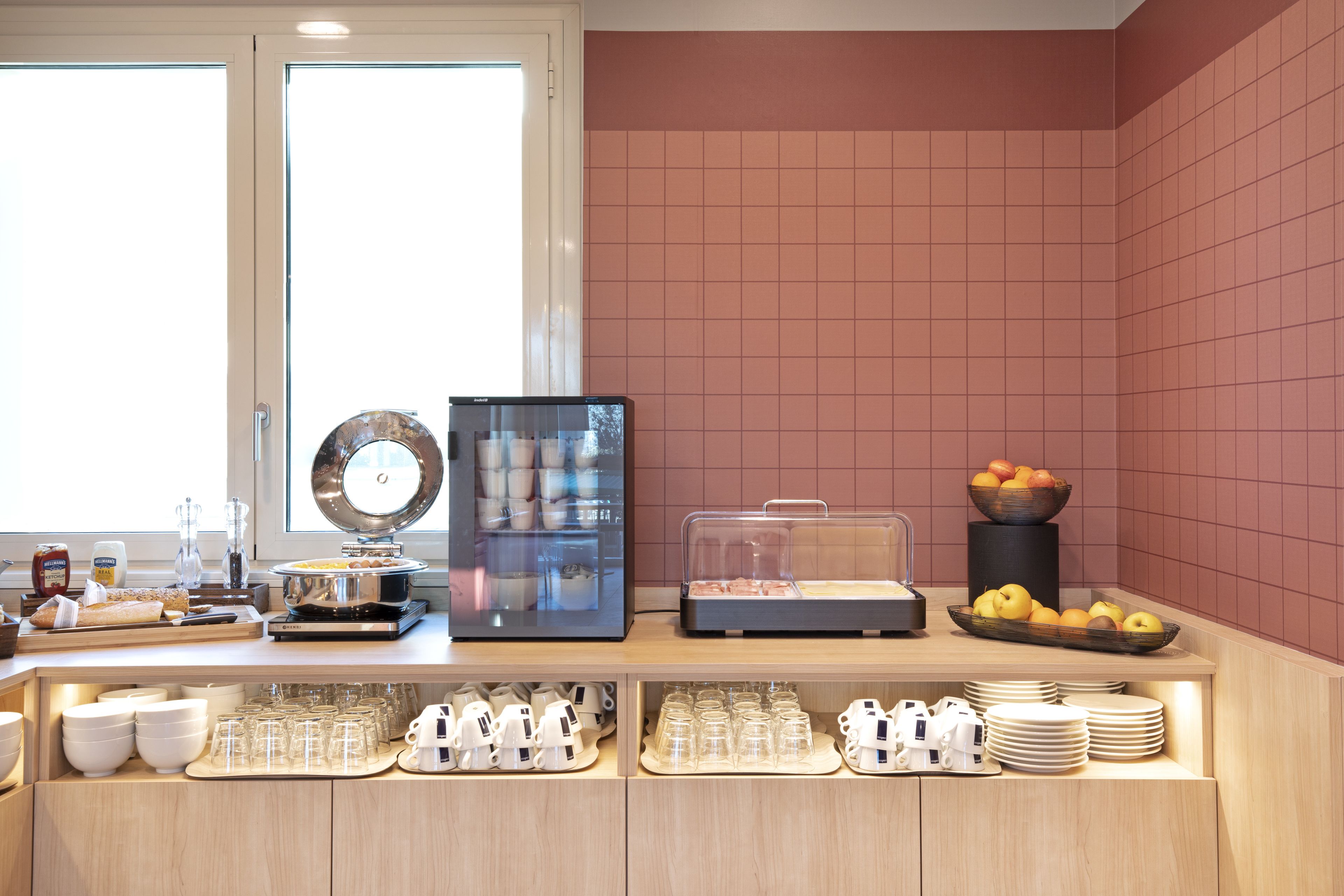 daily buffet breakfast (eur 9.5 per person)