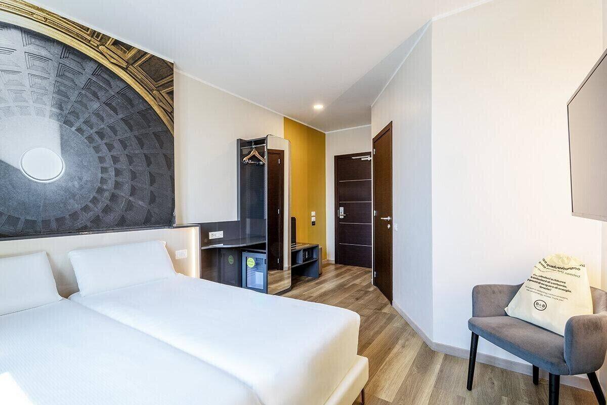 In-room safe, desk, blackout drapes, soundproofing