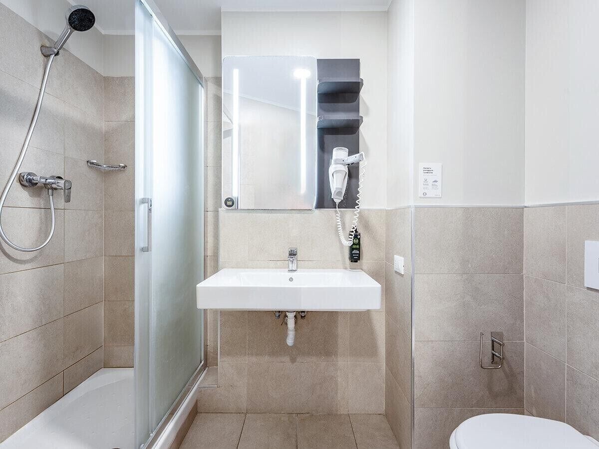 Doppia Superior, non fumatori | Bagno | Doccia, asciugacapelli, bidet, asciugamani