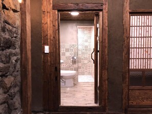 Traditional House (Main Building) | Bathroom | Shower, free toiletries, hair dryer, towels
