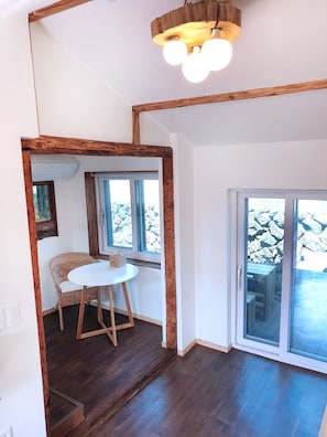 Traditional House, Annex Building (# 2) | Free WiFi, bed sheets - Doldam House 2 (Jeju City)