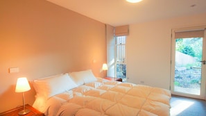 3 bedrooms, travel cot, WiFi