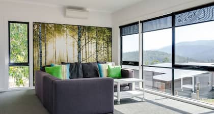 KINGS END - Modern, spacious house