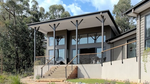 KINGS END - Modern, spacious house