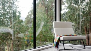 Unclassified image, 5 of 12, button - KINGS END - Modern, spacious house (Marysville)