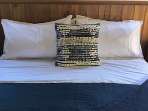 4 chambres, fer et planche à repasser, accès au Wi-Fi (inclus)
