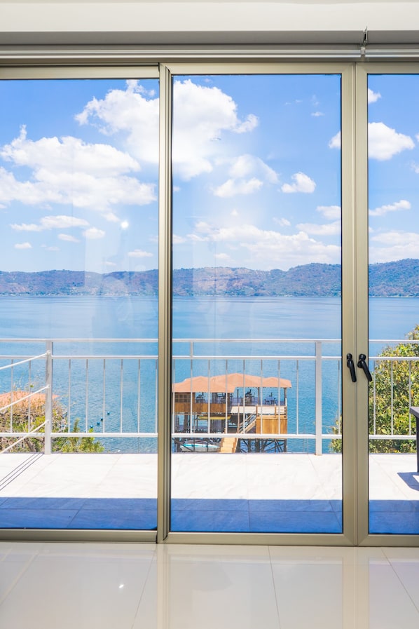 Panoramic Room, Lake View | Terrace/patio - Equinoccio Hotel (Santa Ana)