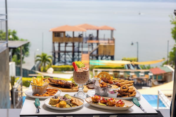 Restaurant - Equinoccio Hotel (Santa Ana)