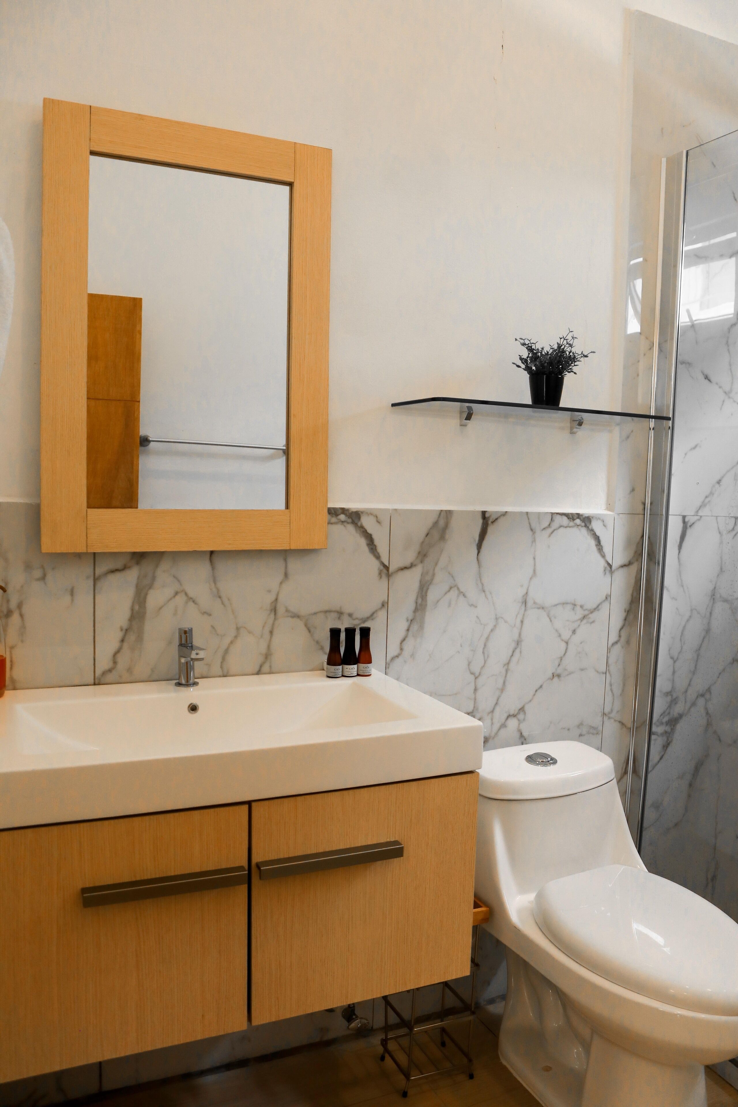 double room with garden view | bathroom | shower, rainfall showerhead, free toiletries, towels