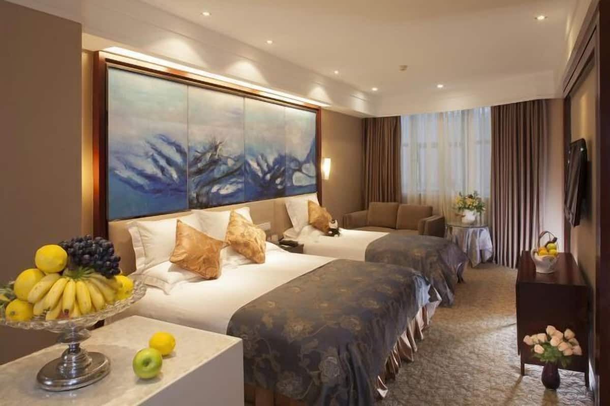 Desk, blackout drapes, iron/ironing board, free WiFi