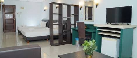 Skrivebord og wi-fi (inkludert)