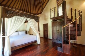 Deluxe Villa, 1 Queen Bed, Non Smoking, Garden View | Property amenity