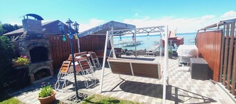 Holiday apartment directly on the lake with own jetty