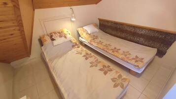 4 makuuhuonetta, internet