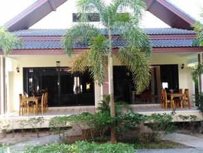 Unclassified image, 2 of 11, button - Money Garden Resort (Krabi)