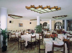 Dining - Studio with pool (Pietra Ligure)